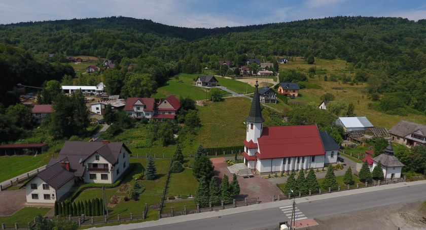 Kościół w Żarnówce