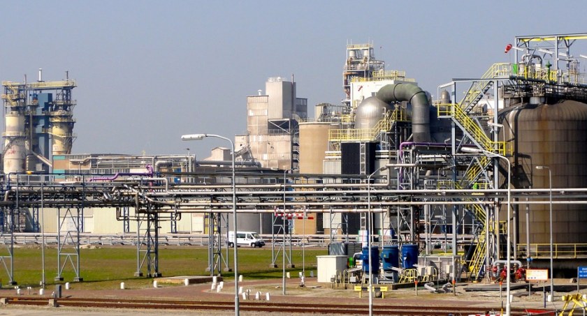 Wykorzystywanie stali nierdzewnej w przemyśle chemicznym