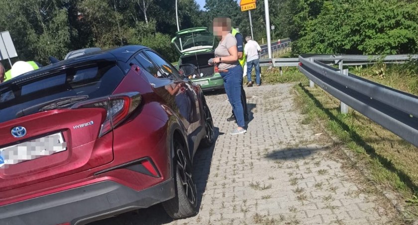 Sucha Beskidzka: Kolizja przy włączaniu się do ruchu 