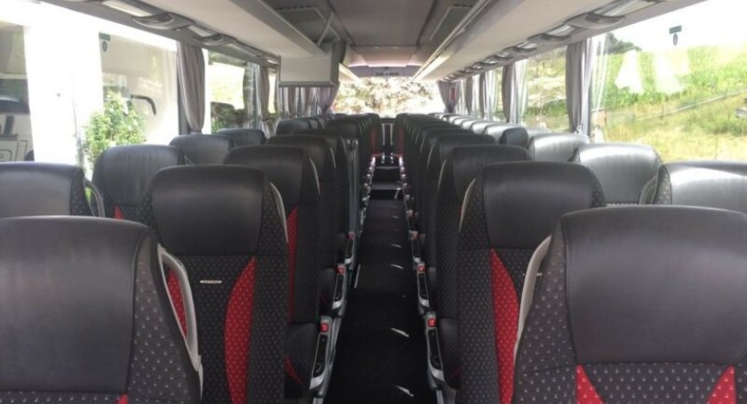 Transport osób w Krakowie - czym charakteryzuje się dobra firma przewozowa?