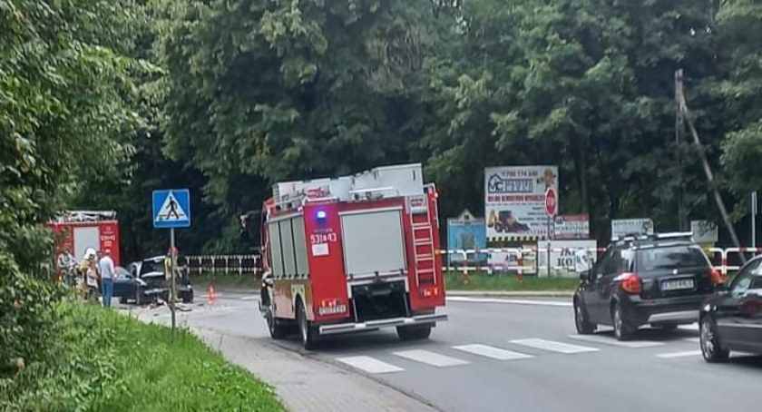Zawoja: Audi w przyczepę kempingową 