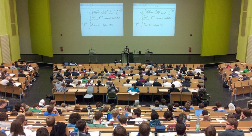 Wójt przyznaje studentom stypendia 