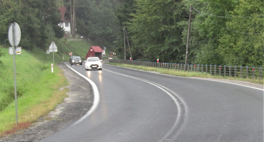 Rusza remont nawierzchni na zakopiance w Naprawie