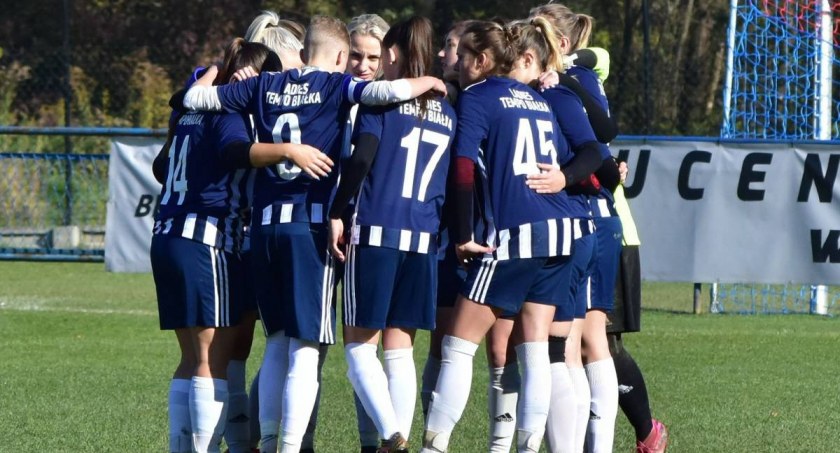 IV-LIGA: Magdalena Howińska razy dziesięć, Julia Żydek i Natalia Frolik razy trzy
