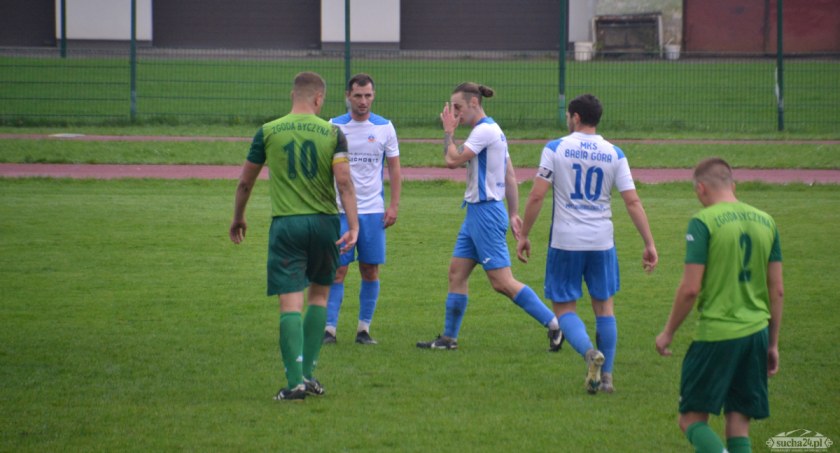 LIGA OKRĘGOWA OŚWIĘCIMSKA: O czymś Babia Góra zapomniała w Wadowicach... Ciężki, ale zwycięski bój Naroża z Ciężkowianką 