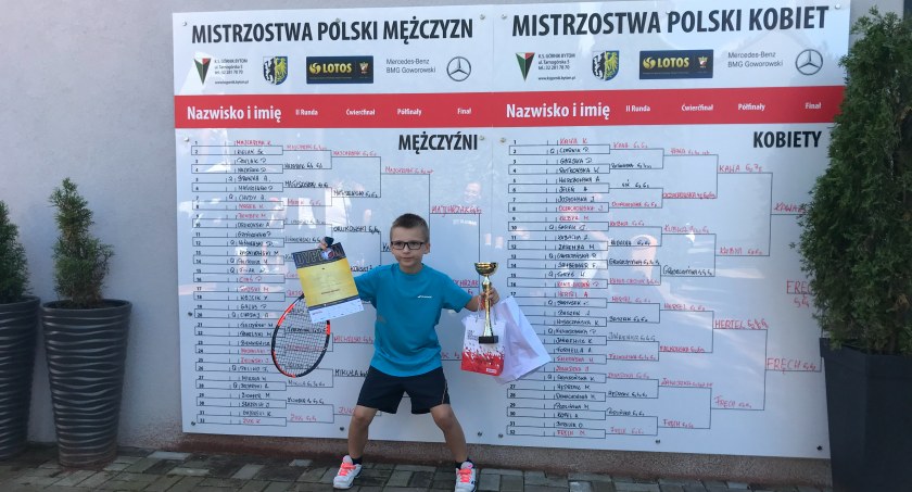 Z rakietą w ręku, Hubert Stec chce podbić tenisowy świat