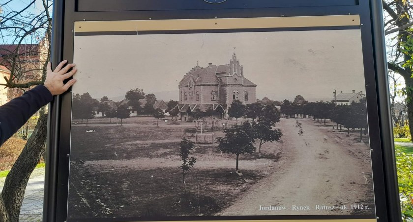 Ruchoma lekcja historii w Jordanowie
