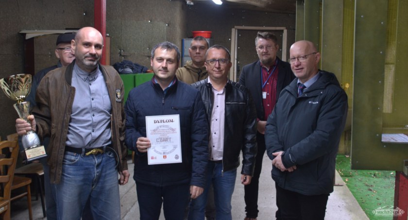 Zawody strzeleckie władz samorządowych z okazji Dnia Niepodległości