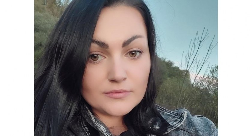 Pomóż Adriannie uwolnić się z uścisku choroby!