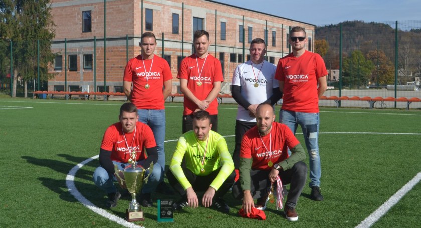 Emocje były do końca. Woodica z kolejnym trofeum 