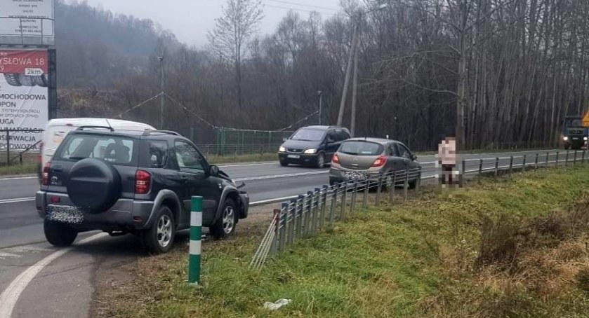 Kraksa na Zamkowej! Które to już zdarzenie drogowe w tym miejscu? 