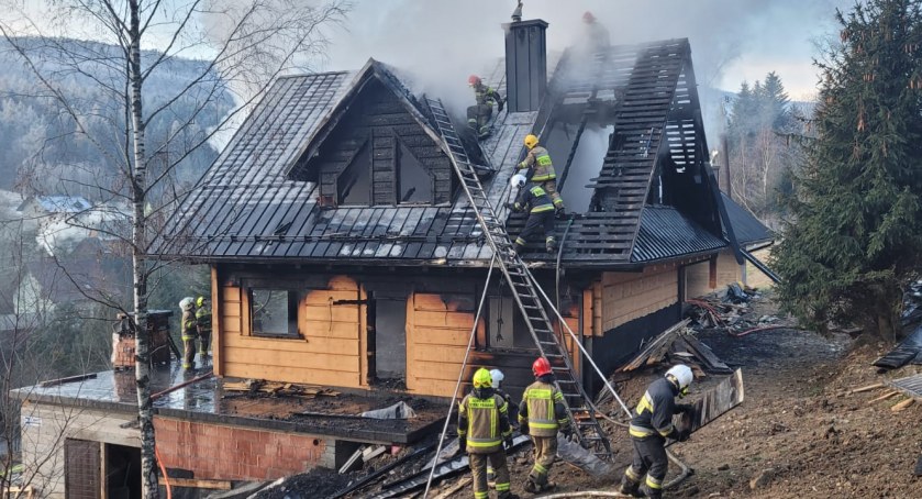 To był bardzo ciężki weekend dla strażaków. Mieszkańcy regionu ponieśli ogromne straty 