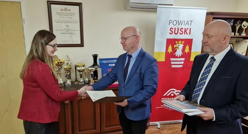 Dwóch nauczycieli z awansem zawodowym