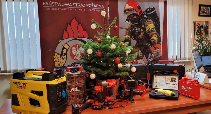 Samorządy i Fundusze Ochrony Środowiska obdarowały strażaków
