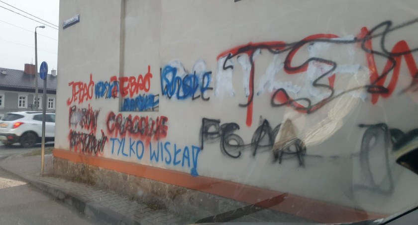 Sucha Beskidzka: Pokrzywdzeni nie reagują, więc wandale czują się bezkarni!