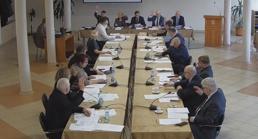Powiat Suski ma budżet na 2023 rok. Jak głosowali radni i jakie inwestycje zaplanowali?