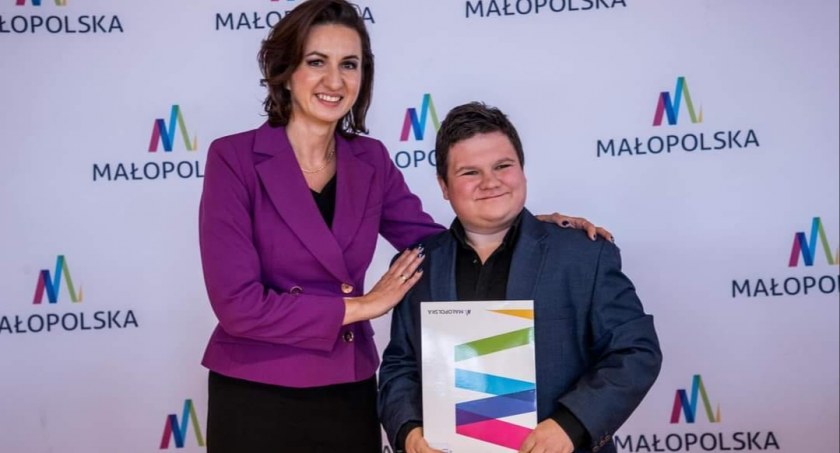 Kamil Szynal stypendystą Małopolskiego Stypendium im. św. Jana Pawła II dla Mistrzów Edukacji
