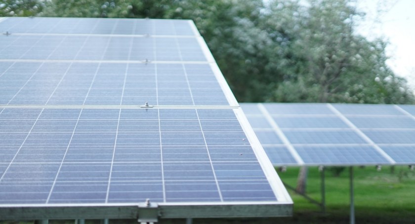 Coraz więcej regionalnych instalacji OZE w Polsce