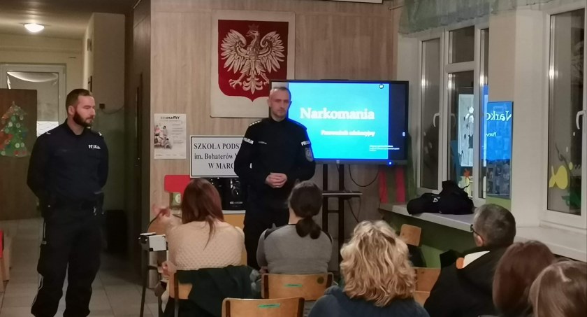  Praktyczne szkolenia rodziców i nauczycieli z wykorzystaniem walizki profilaktycznej