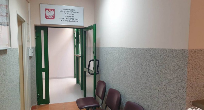 329 wniosków paszportowych  w dwa tygodnie. Sukces terenowego punktu paszportowego  w Suchej Beskidzkiej