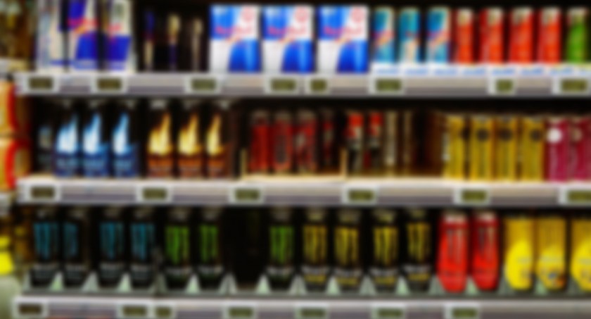 Energetyki niczym alkohol i papierosy? Kupią je tylko dorośli?