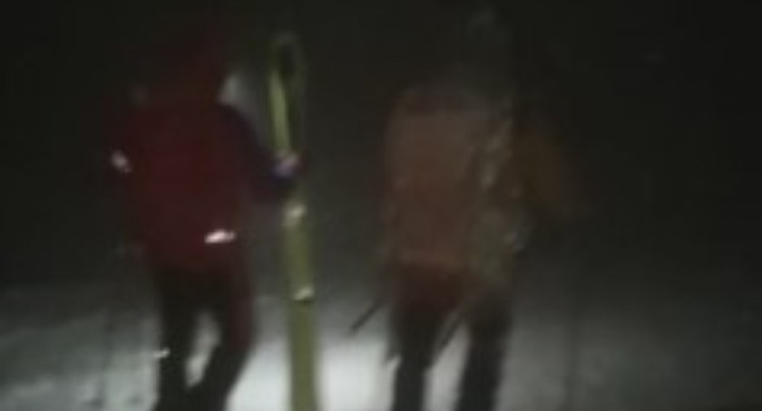 W ciągu zaledwie czterech dni goprowcy szli po niego… dwa razy! 