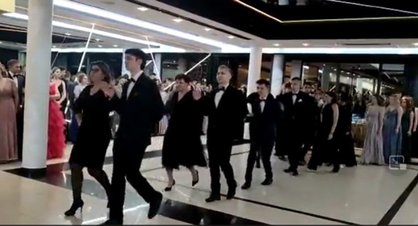 Za uczniami suskiego „Witosa” bal studniówkowy (video)