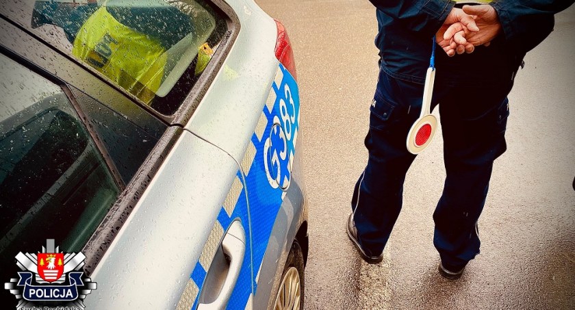 Szef firmy transportowej przewoził pasażerów autobusem, bez prawa jazdy