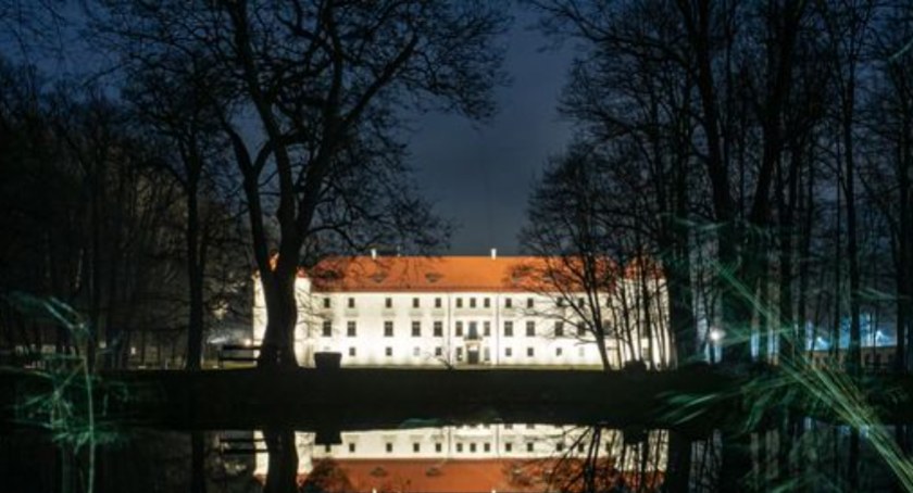 Sucha Beskidzka: Park zamkowy czasowo zamknięty