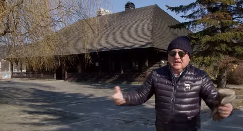 Robert Makłowicz zachwycony Suchą Beskidzką i żurkiem stryszawskim (video)