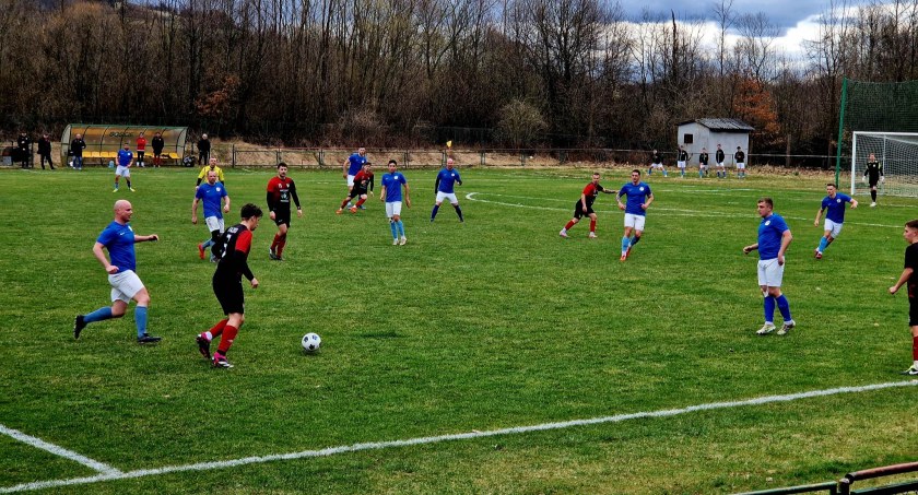 Liga okręgowa: Naroże walczące, Naroże zwycięskie (video)
