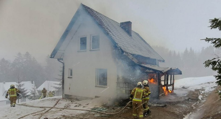 Sidzina: Pożar domu letniskowego 