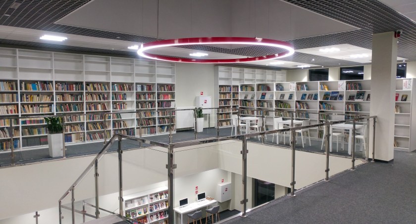 Komputery, tablety i komórki wyparły książki? Nic bardziej mylnego 