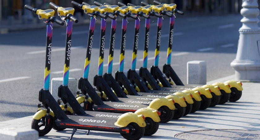 Czy hulajnoga jest lepsza niż rower?