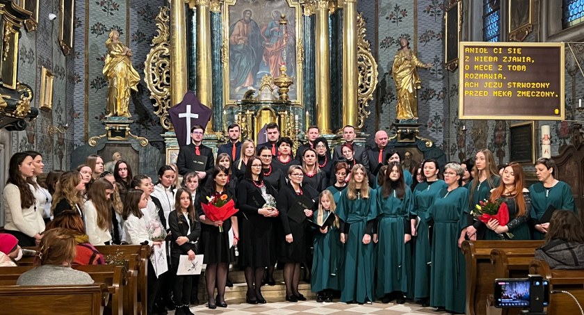 Koncert pieśni wielkopostnych w Łętowni wywarł ogromne wrażenie 