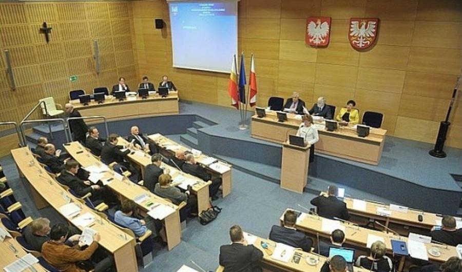 PiS przejmuje władzę w Małopolsce