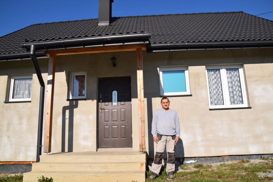 Jego dom strawił ogień. Pomogli ludzie dobrego serca