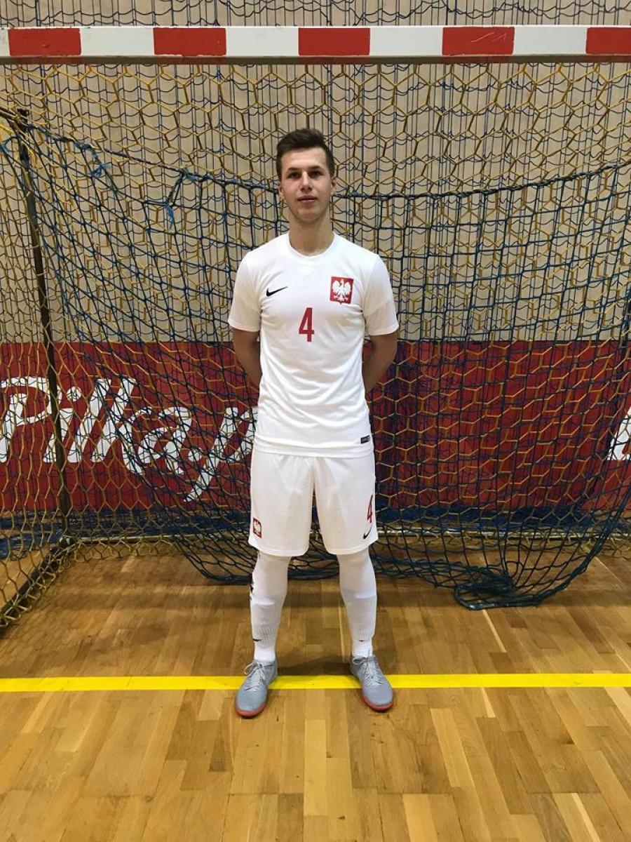 Gol i dwie asysty - bardzo udany debiut Michała Gronia w reprezentacji Polski w futsalu
