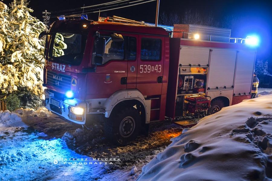 Pożar, wybuch i połamane drzewa.