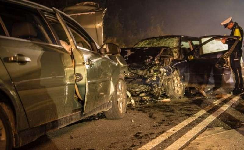 Tragedia na krajówce! Osiem osób rannych, jeden nie żyje