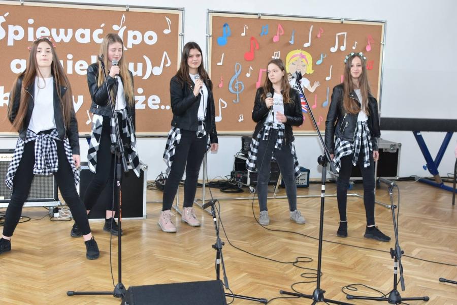 Śpiewać po angielsku każdy może…