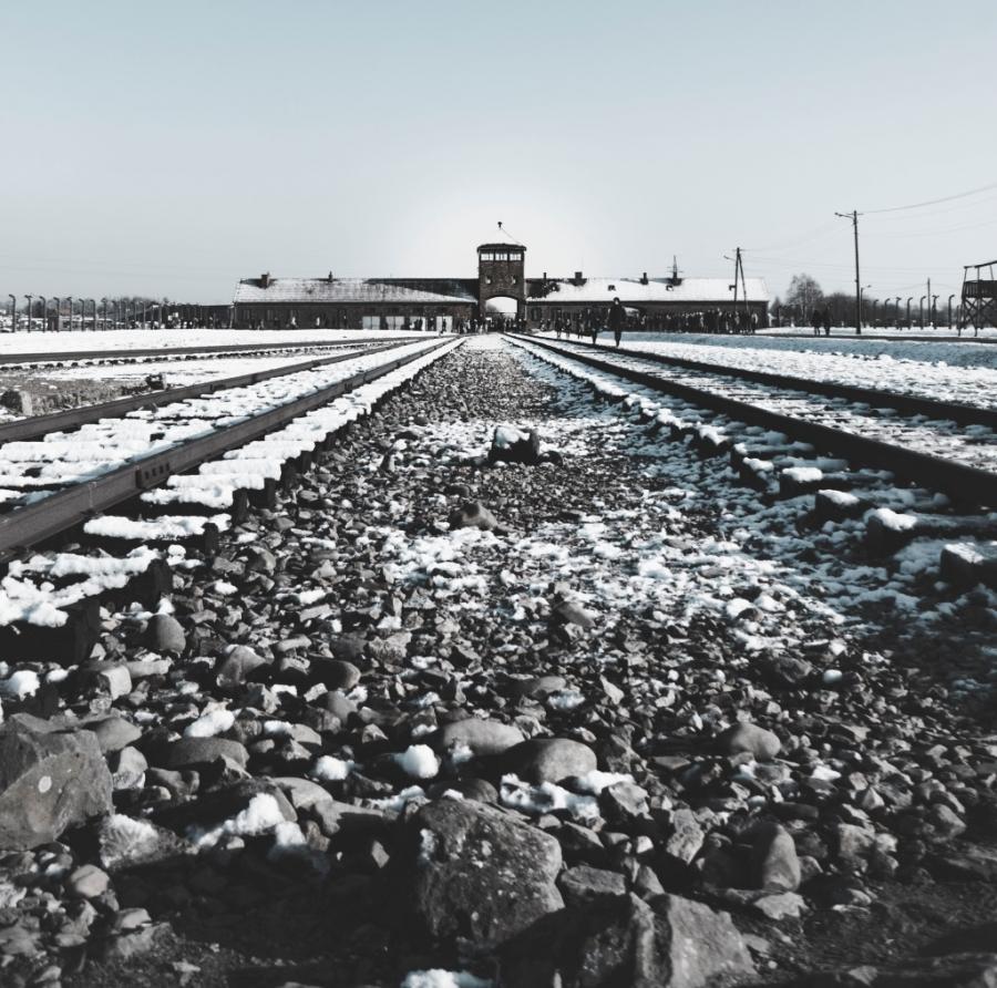 Obóz Auschwitz Birkenau - miejsce pamięci, do którego trzeba pojechać