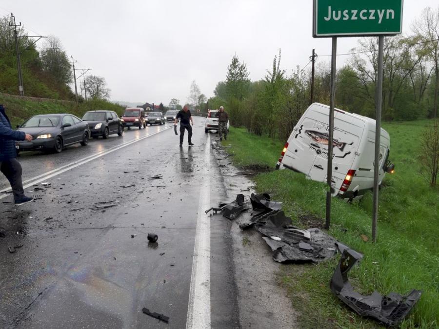 Czołowe zderzenie w Juszczynie