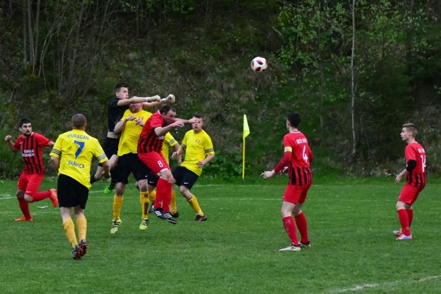 Piłkarski weekend: Ostatnie derby Babiej Góry, Jordan rozstrzela Klikuszową, Tempo z Kalwarianką, a Rajsko w niedalekim tle