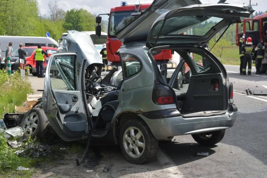 Bardzo poważny wypadek w Zembrzycach/ zdjęcia