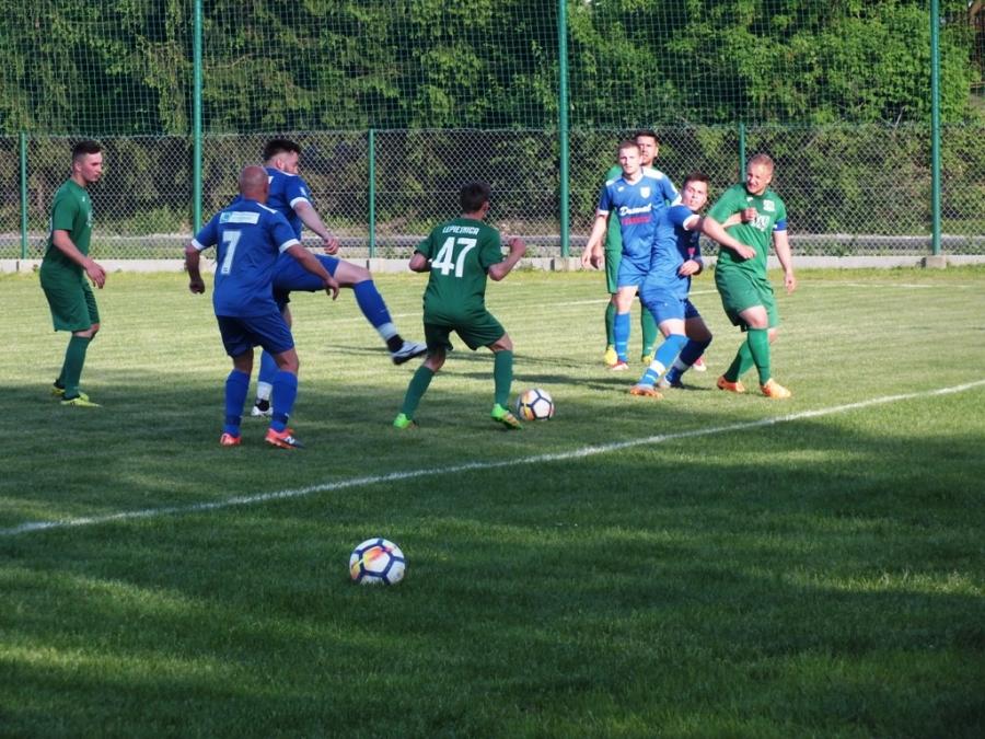 Piłkarska środa: Jordan demoluje Lepietnicę 9:0! Błyskawica wróciła do A-klasy, Tempo nerwowo, ale z trzema punktami, Halniak wygrywa z Jaworznem, sensacyjny wynik w Zembrzycach