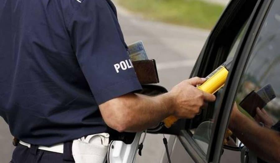 Wysoki rangą policjant po pijaku uczestniczył w zderzeniu