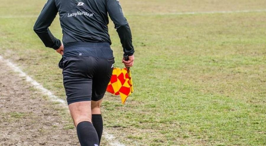 Sędziowie handlowali meczami za łapówki do 1000 złotych i sprzęt sportowy