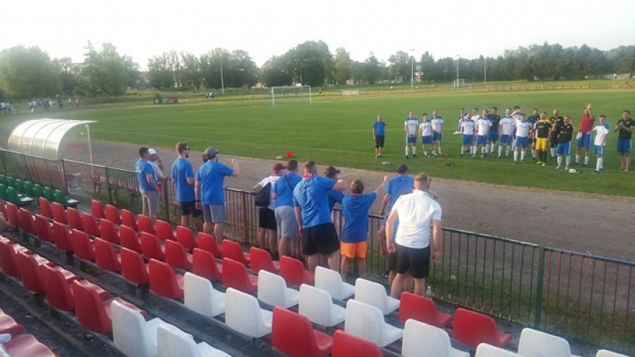 Piłkarska środa: Babia Góra stawia Astrze szacha, piękna seria Żurawia trwa, Tarnawianka wygrywa 7:5 i awansuje do B-klasy