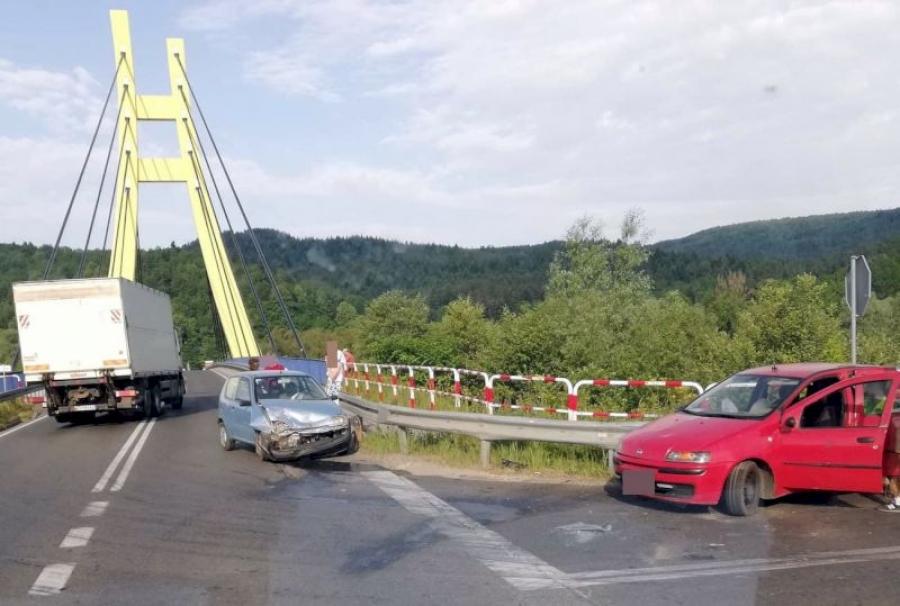 Zderzenie osobówek w Zembrzycach